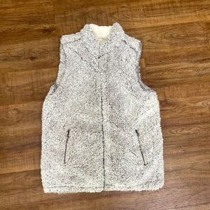Altar’d State Zip-Up Sherpa Vest